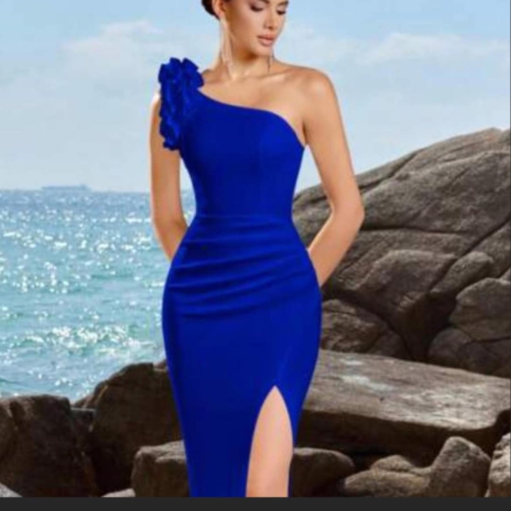 Blue Asymmetrical One-Shoulder Sheath Dress